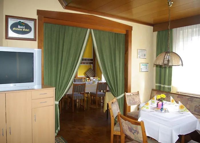 Hotel Güldene Gabel 2*